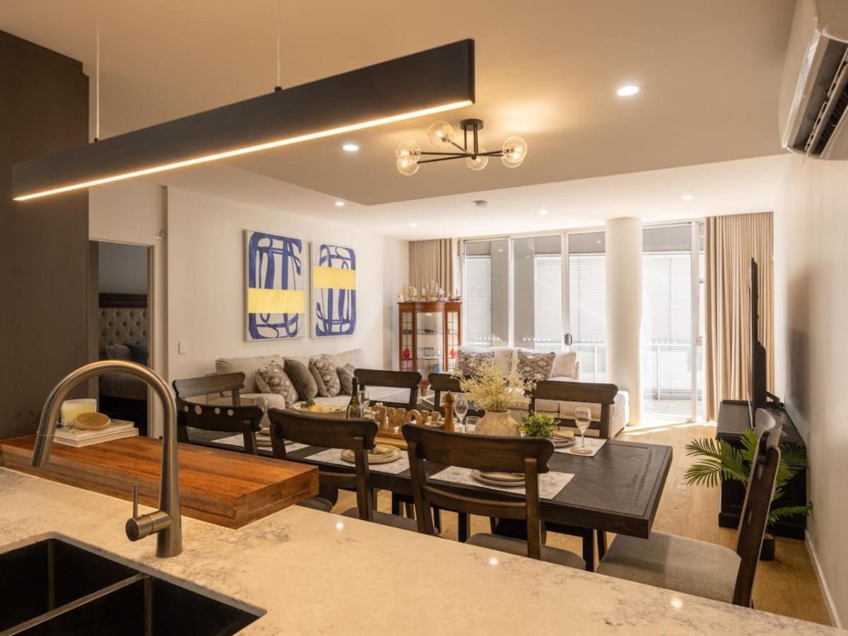 Luxury 4br Cozy Pool, Gym, Sauna, Wparking At Cbd
