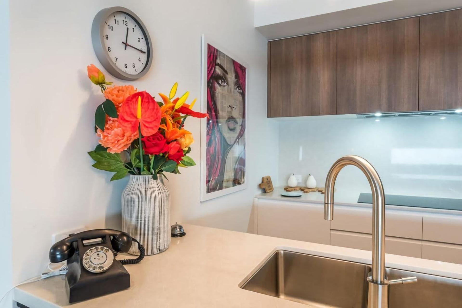 Stylish Urban Escape Modern 3br With Ac Parking * Brisbane