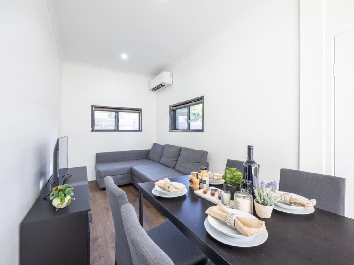Affordable 3b Unit Cbd Steps To River N Stadium *