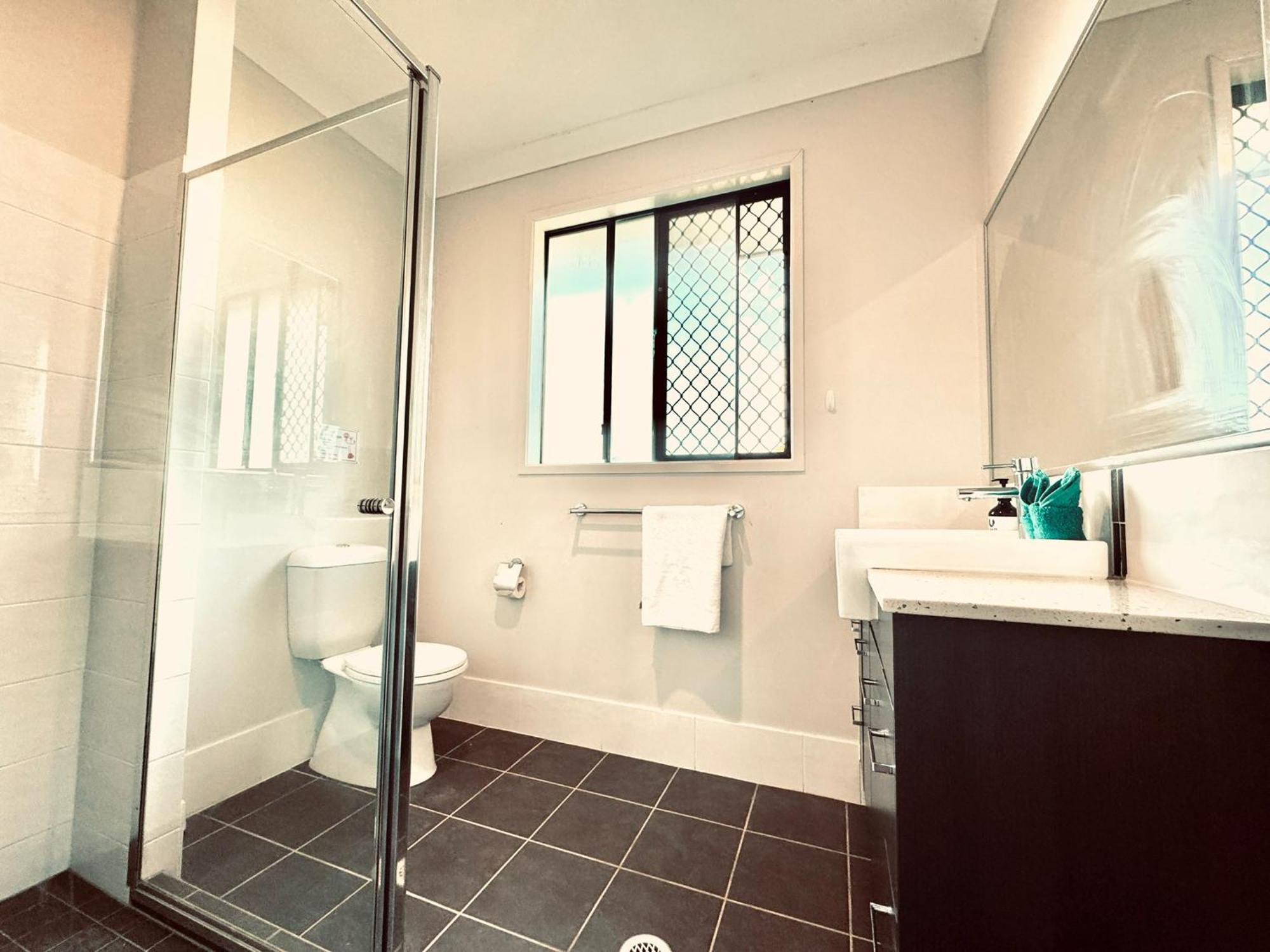 Peaceful Share In Coopers Plains Guest house Brisbane