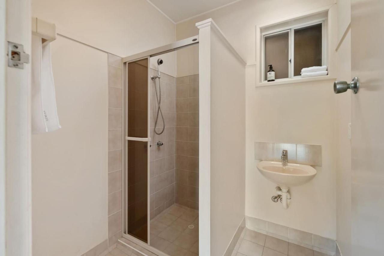 Charming 4br House W Pool And Parking Near Sunnybank Holiday home Brisbane
