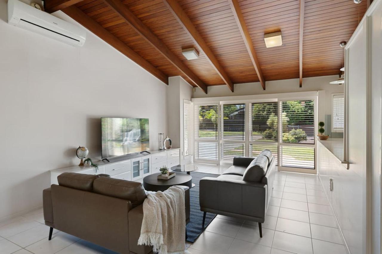 Holiday home Charming 4br House W Pool And Parking Near Sunnybank *