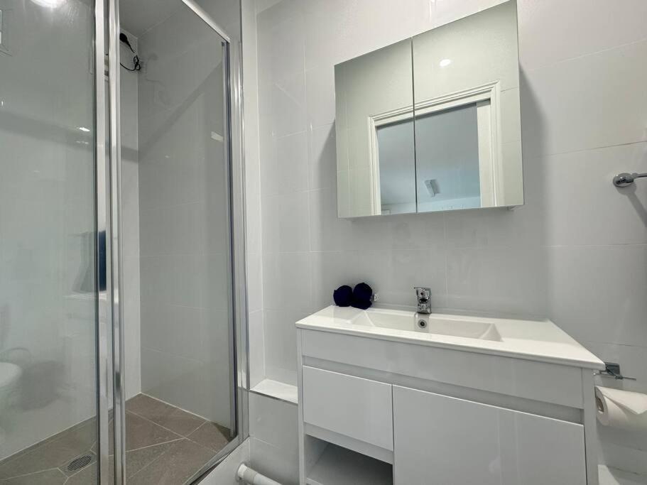Macgregor 2bed 3elc * Brisbane