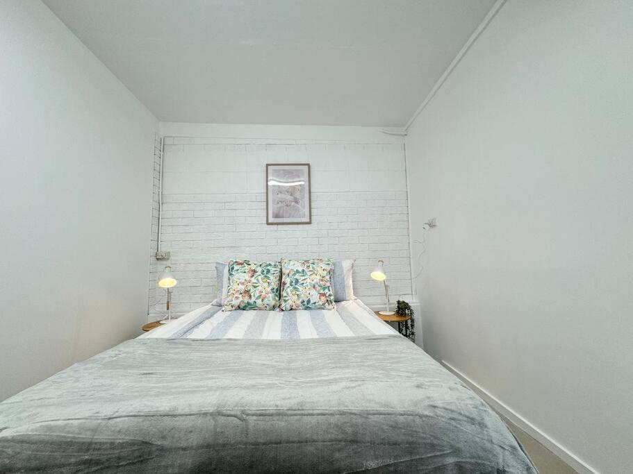 Macgregor 2bed 3elc Brisbane