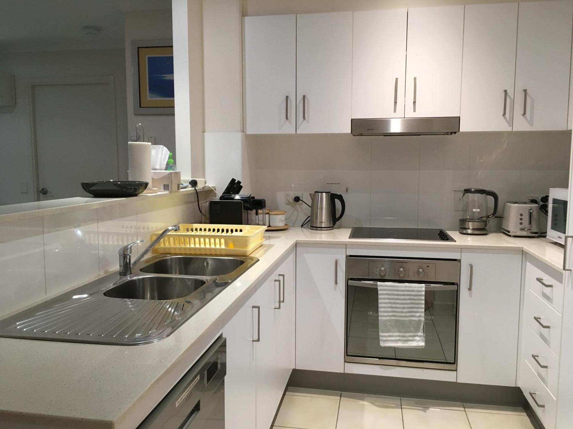Merivale In South Two Beds Two Baths One Parking Apartment Brisbane