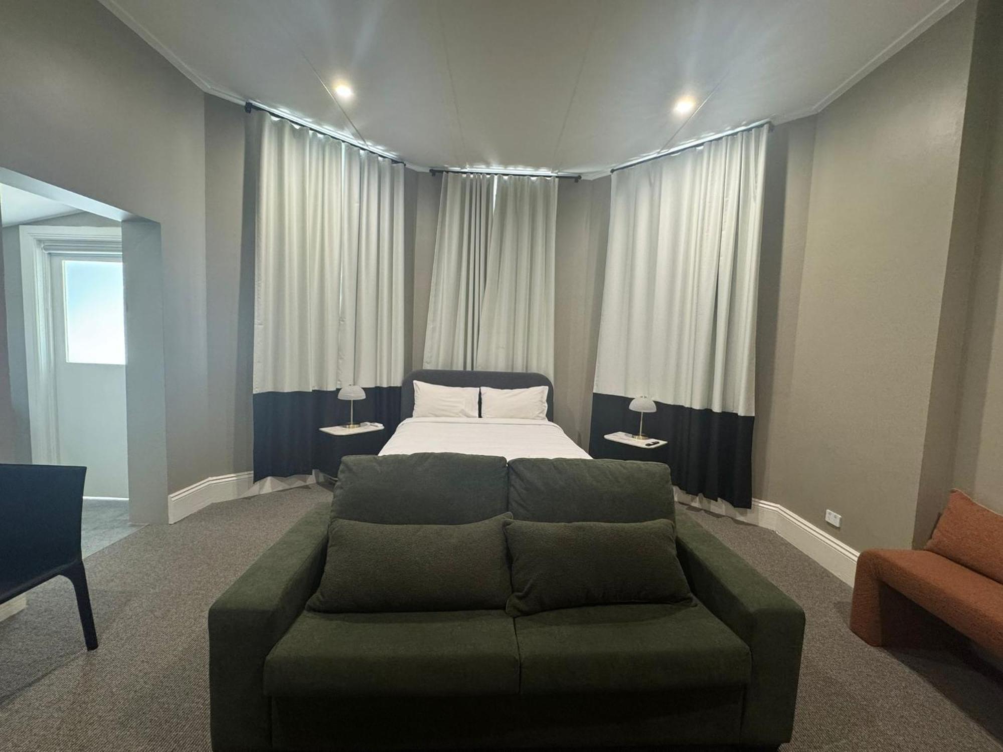 K2 4* Brisbane