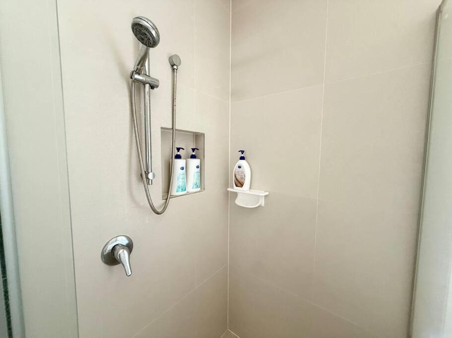Homestay 2 Spacious With Shared Bathroom In Modern Sunnybank