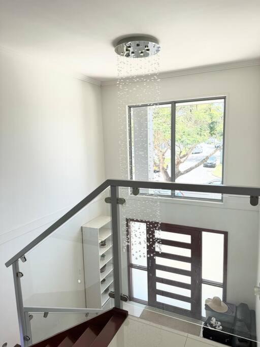 2 Spacious With Shared Bathroom In Modern Sunnybank Brisbane