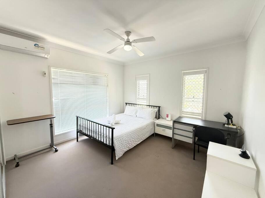 2 Spacious With Shared Bathroom In Modern Sunnybank * Brisbane