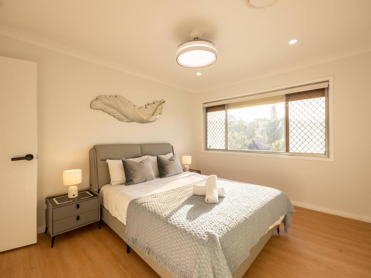 Casa de férias Super Value 4br House Near Westfield Shops And Parks *