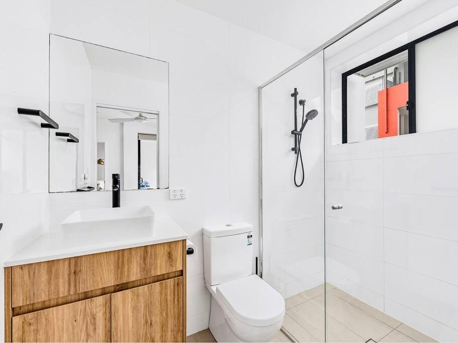 Modern Comfort Near Westfield Brisbane