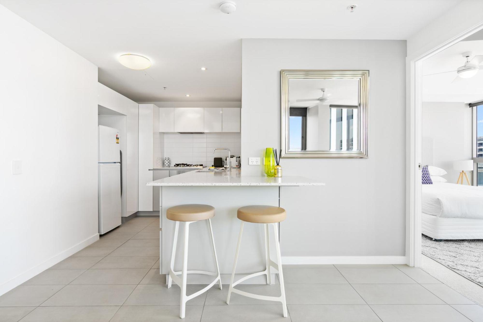 Elegant 2-bed With Rooftop Dining & Fabulous Views Apartment Brisbane