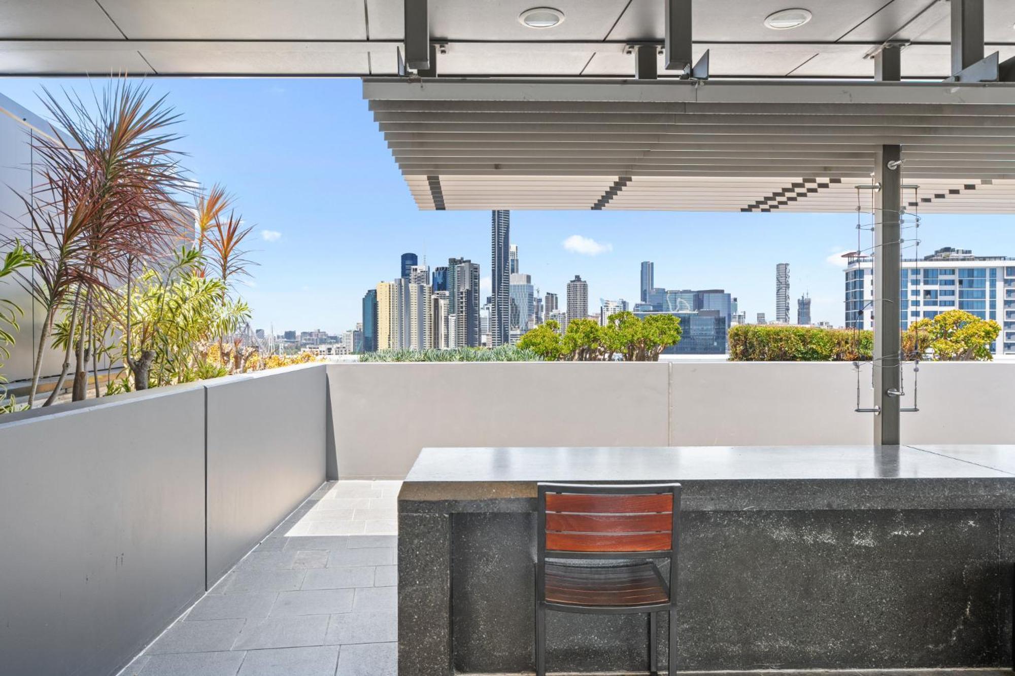 Apartment Elegant 2-bed With Rooftop Dining & Fabulous Views