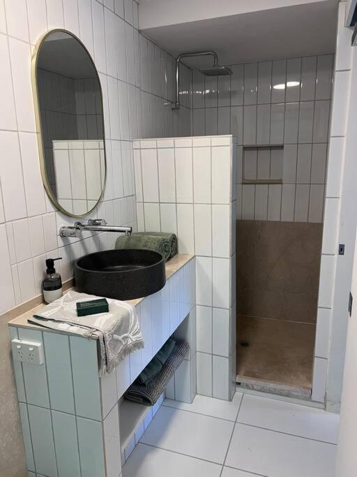 Apartment Sophisticated Spacious Self Contained Brisbane
