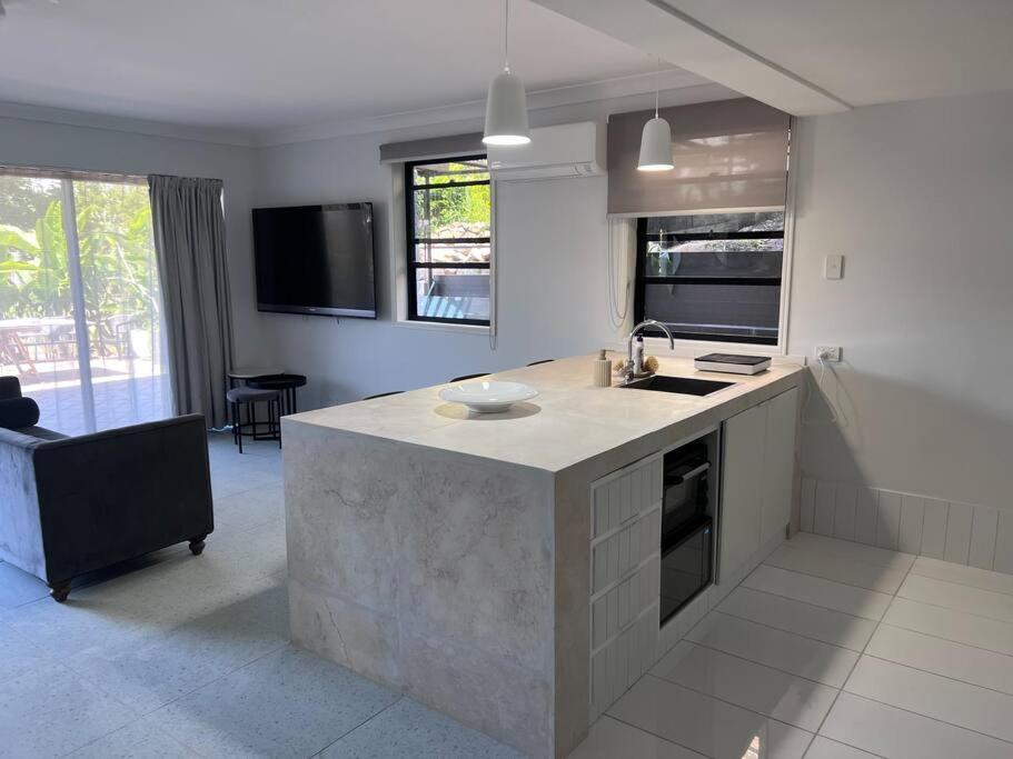 Sophisticated Spacious Self Contained