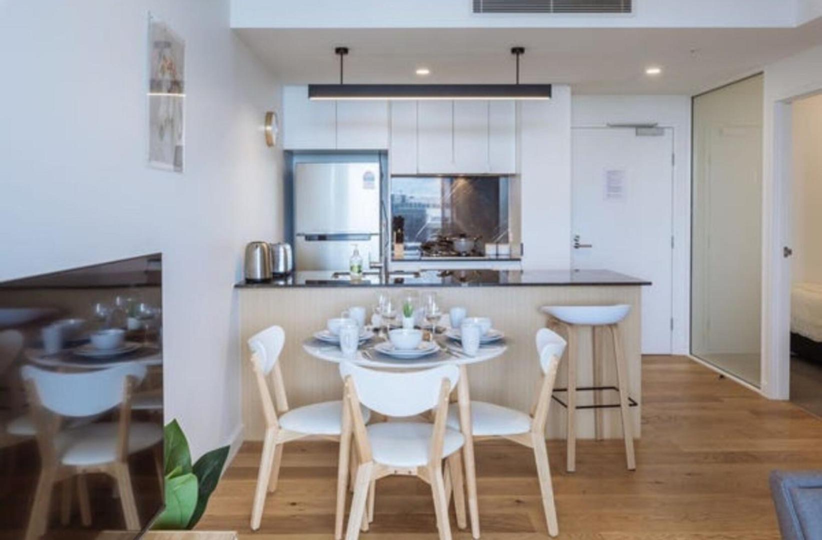 Cozy 2-bedroom With Spacious Balcony