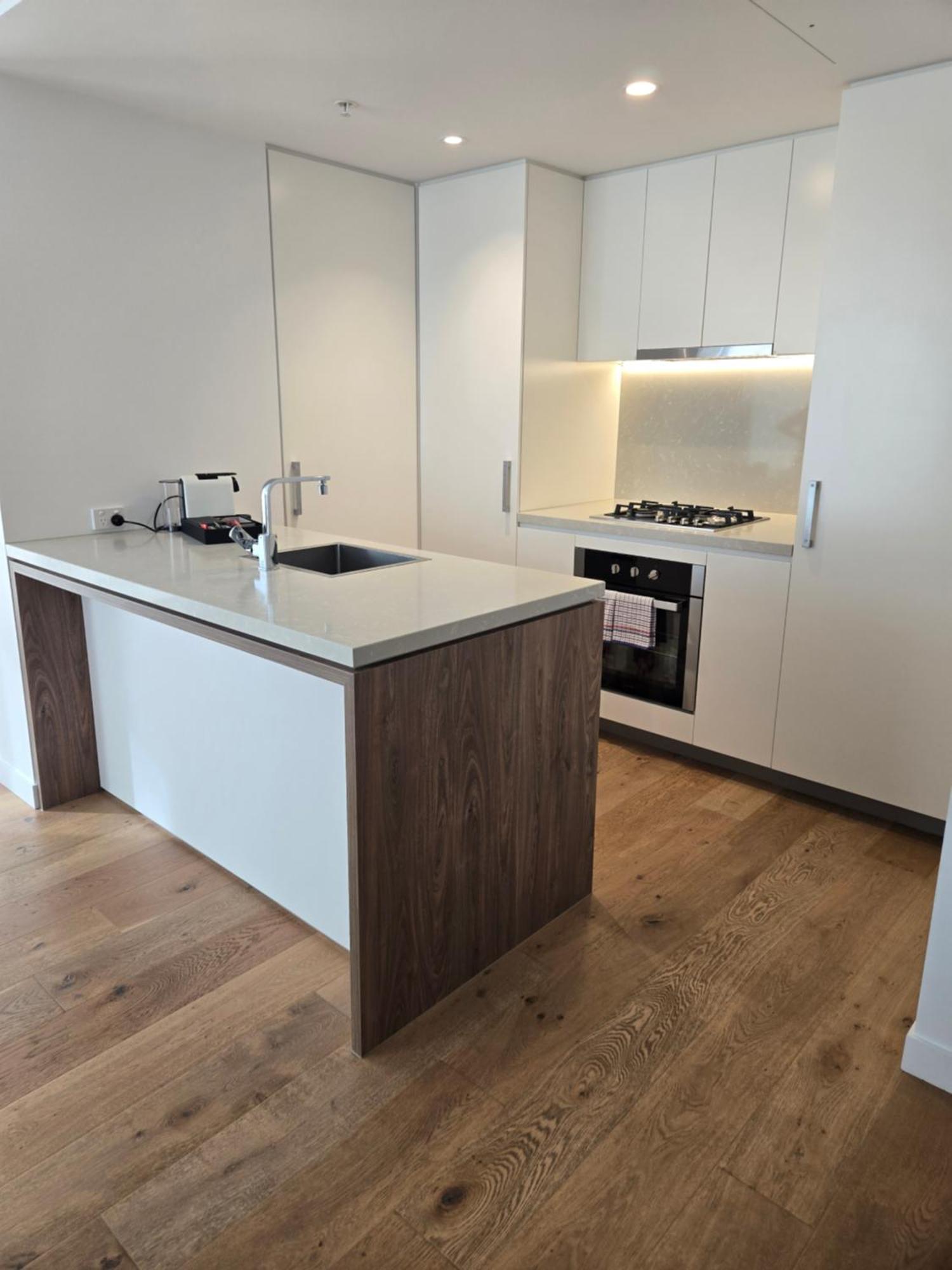 Luxury Peppers Infinity Pool Stylish With 2bd & 1c Park *