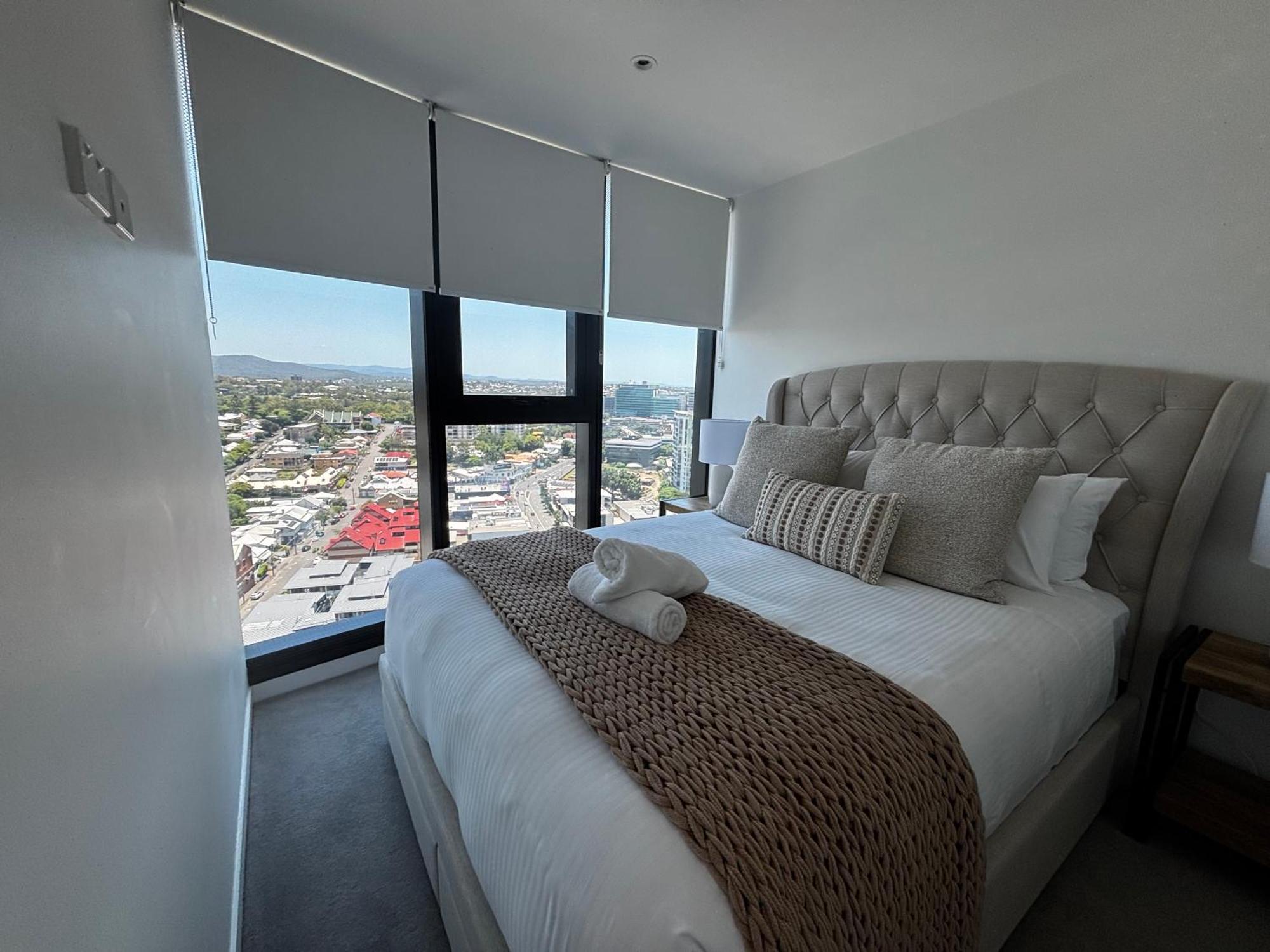 Luxury Peppers Infinity Pool Stylish With 2bd & 1c Park * Brisbane