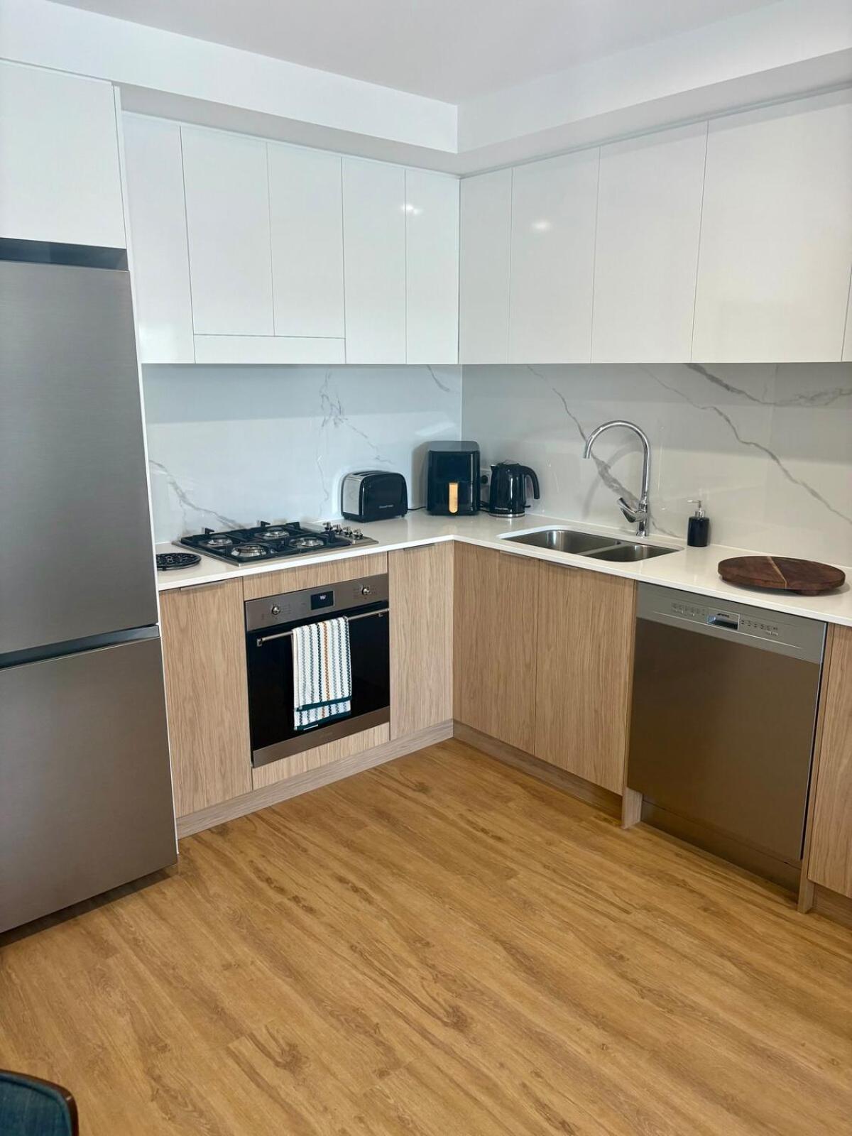 Chermside Apartment
