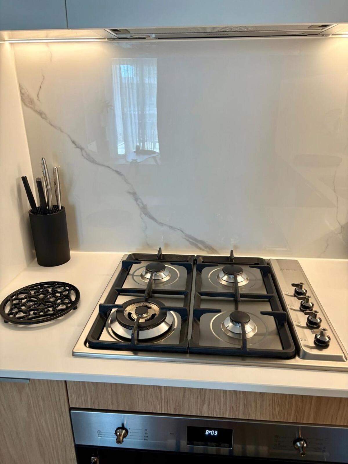 Chermside Apartment *