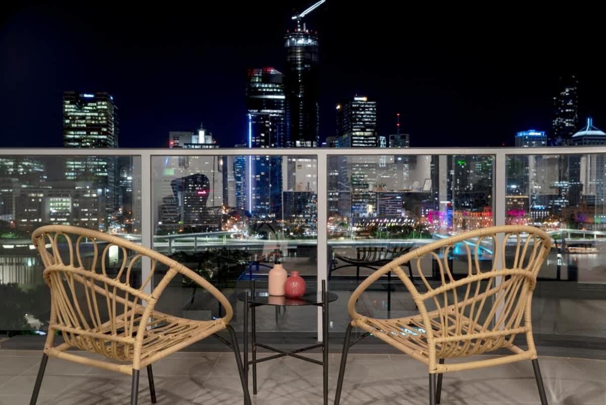 High Lvl Private And Quiet River View 2bd Apartamento *