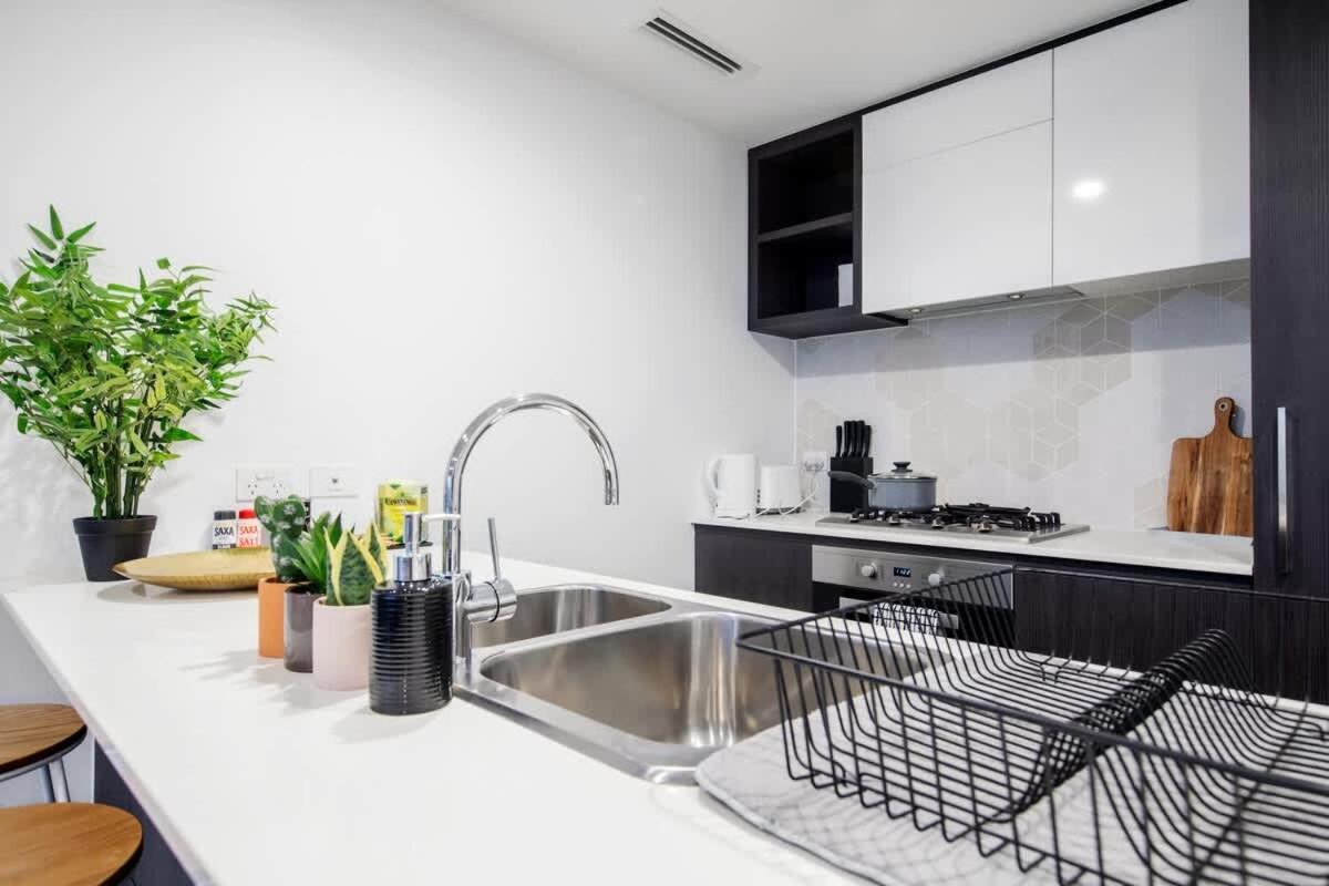 Apartamento High Lvl Private And Quiet River View 2bd *