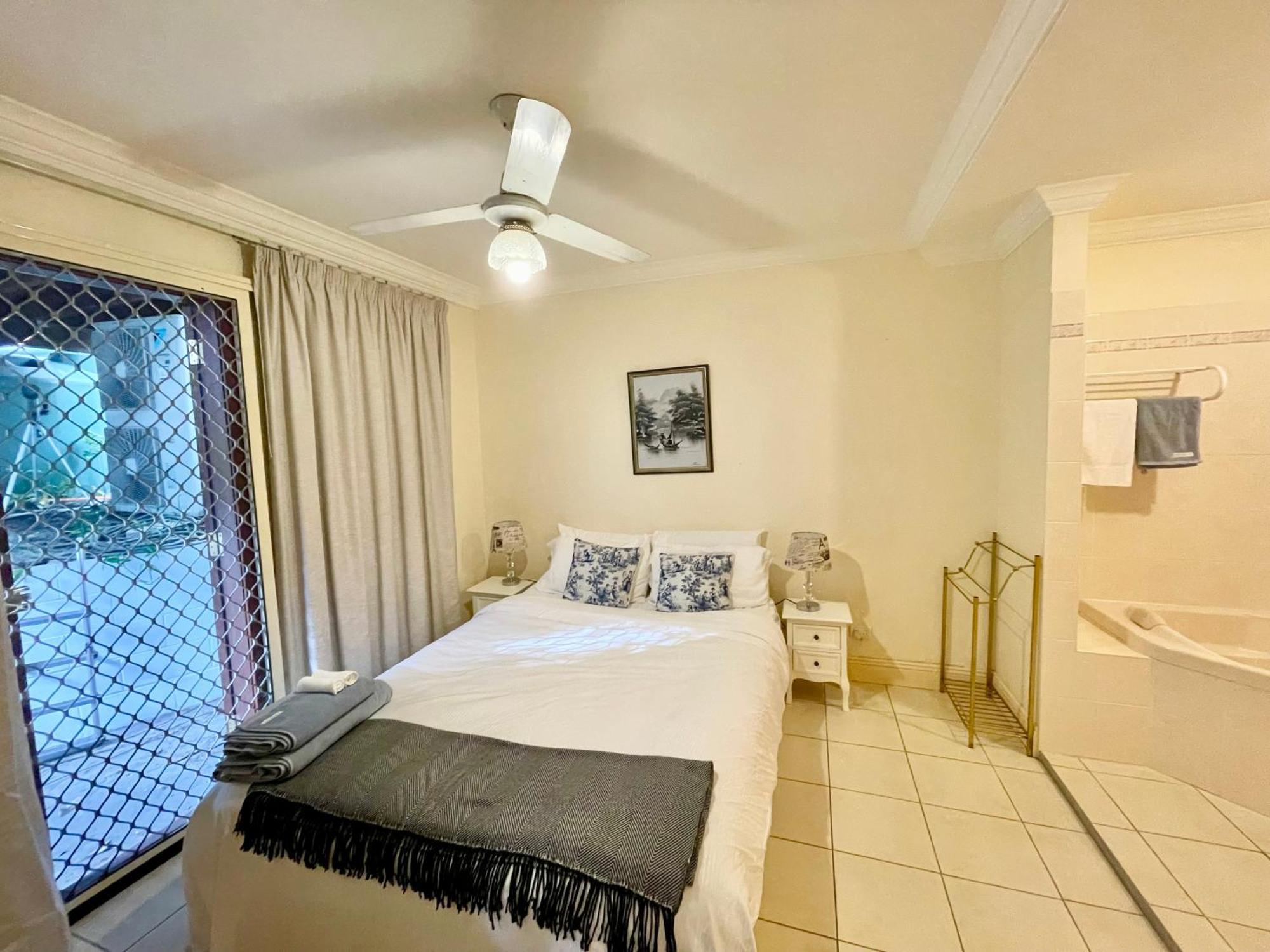 Kent Street Retreat *