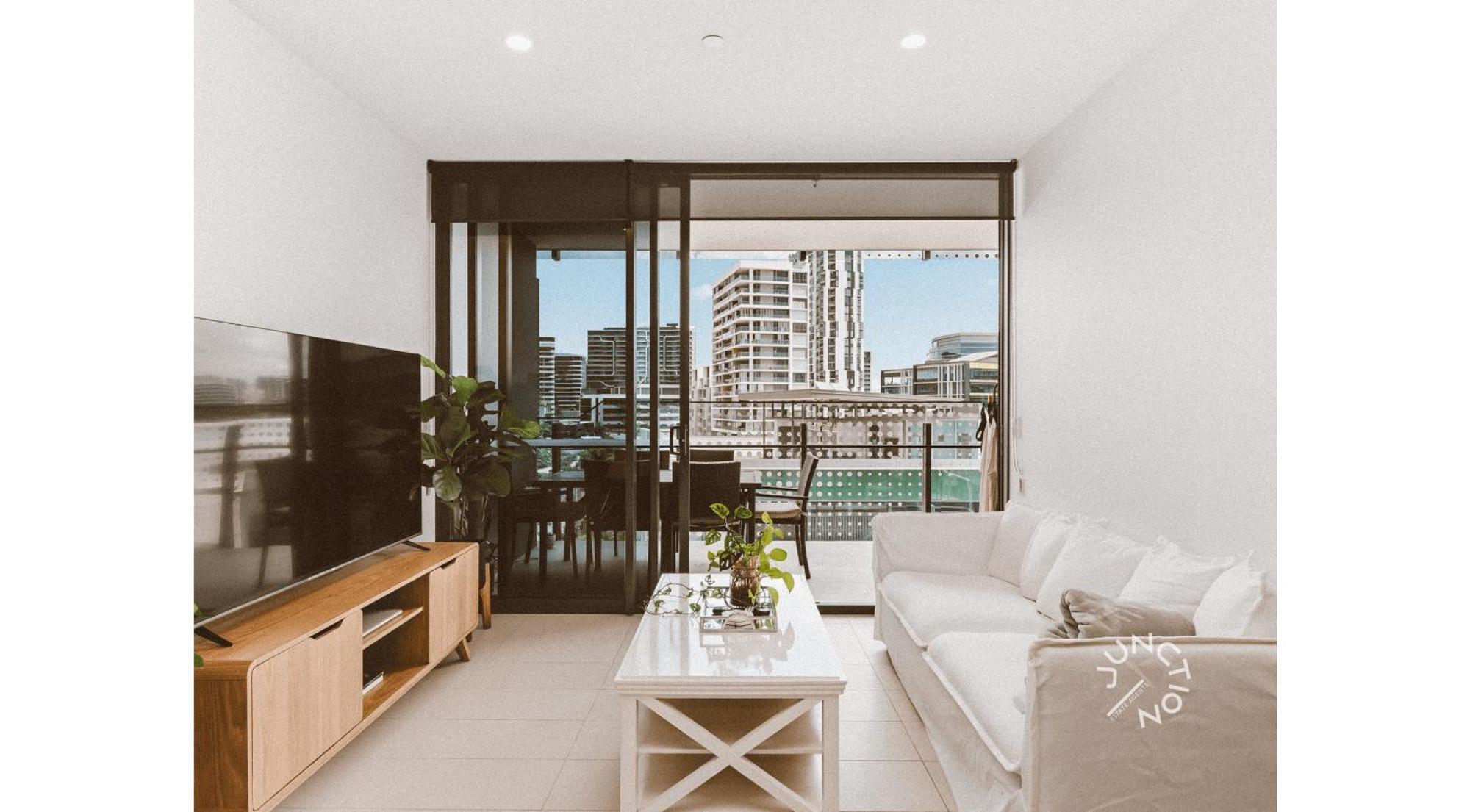 Private Bedroom & Bathroom In An Amazing Shared Homestay Brisbane