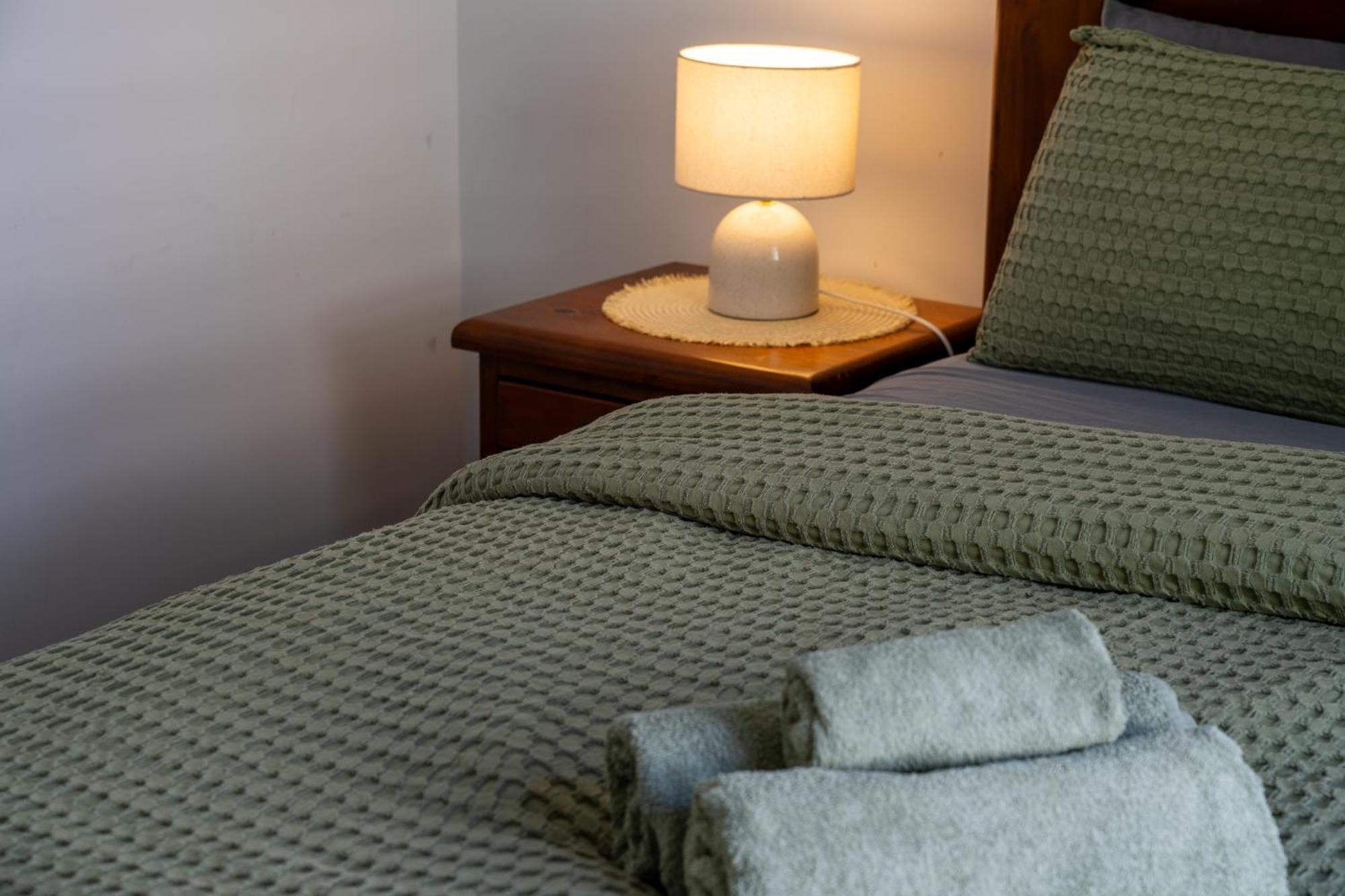 Hot Tub, Ice Bath, Gym, Sauna, Pool Table Coorparoo Haven Homestay *