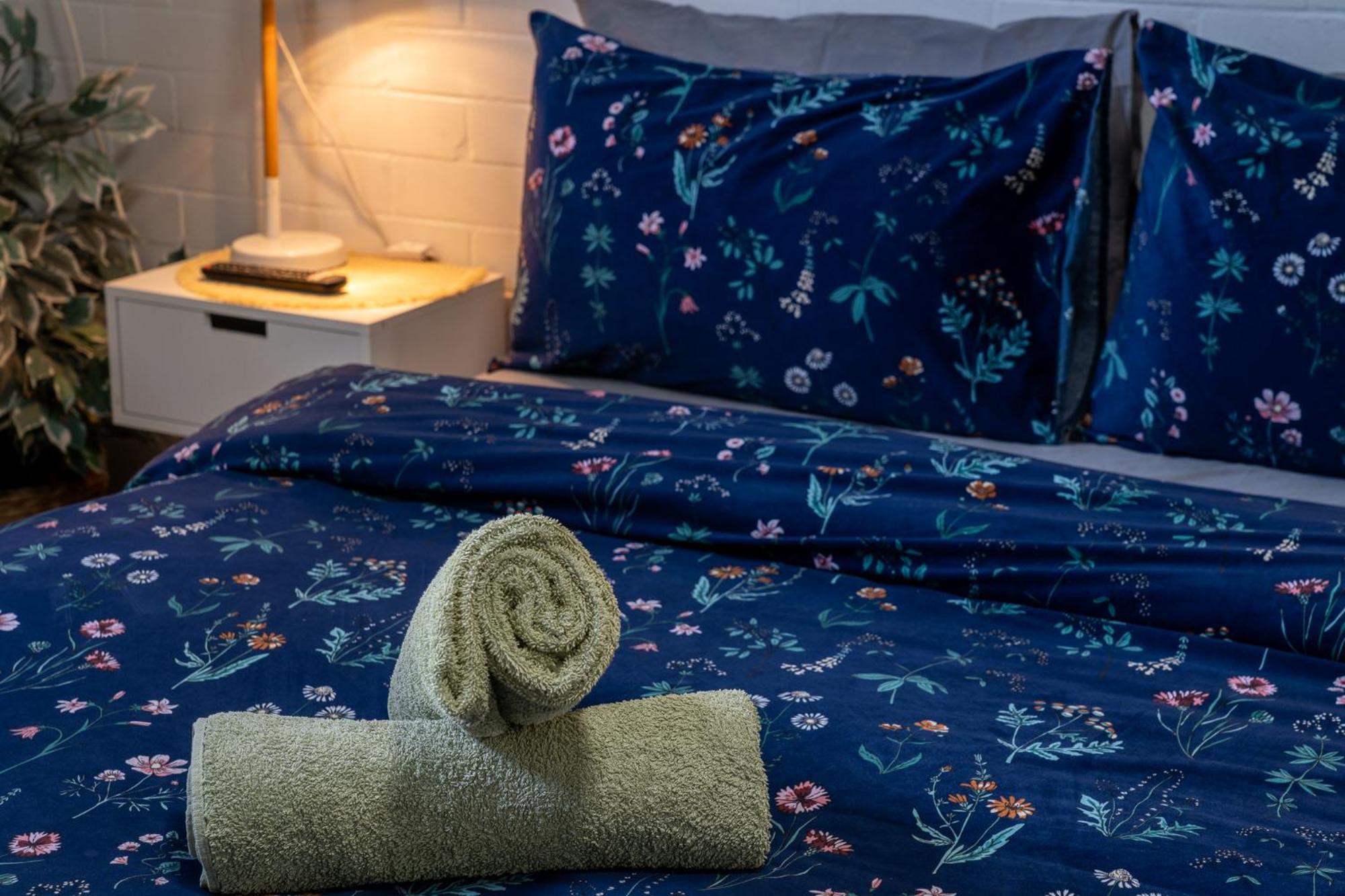 Hot Tub, Ice Bath, Gym, Sauna, Pool Table Coorparoo Haven * Brisbane