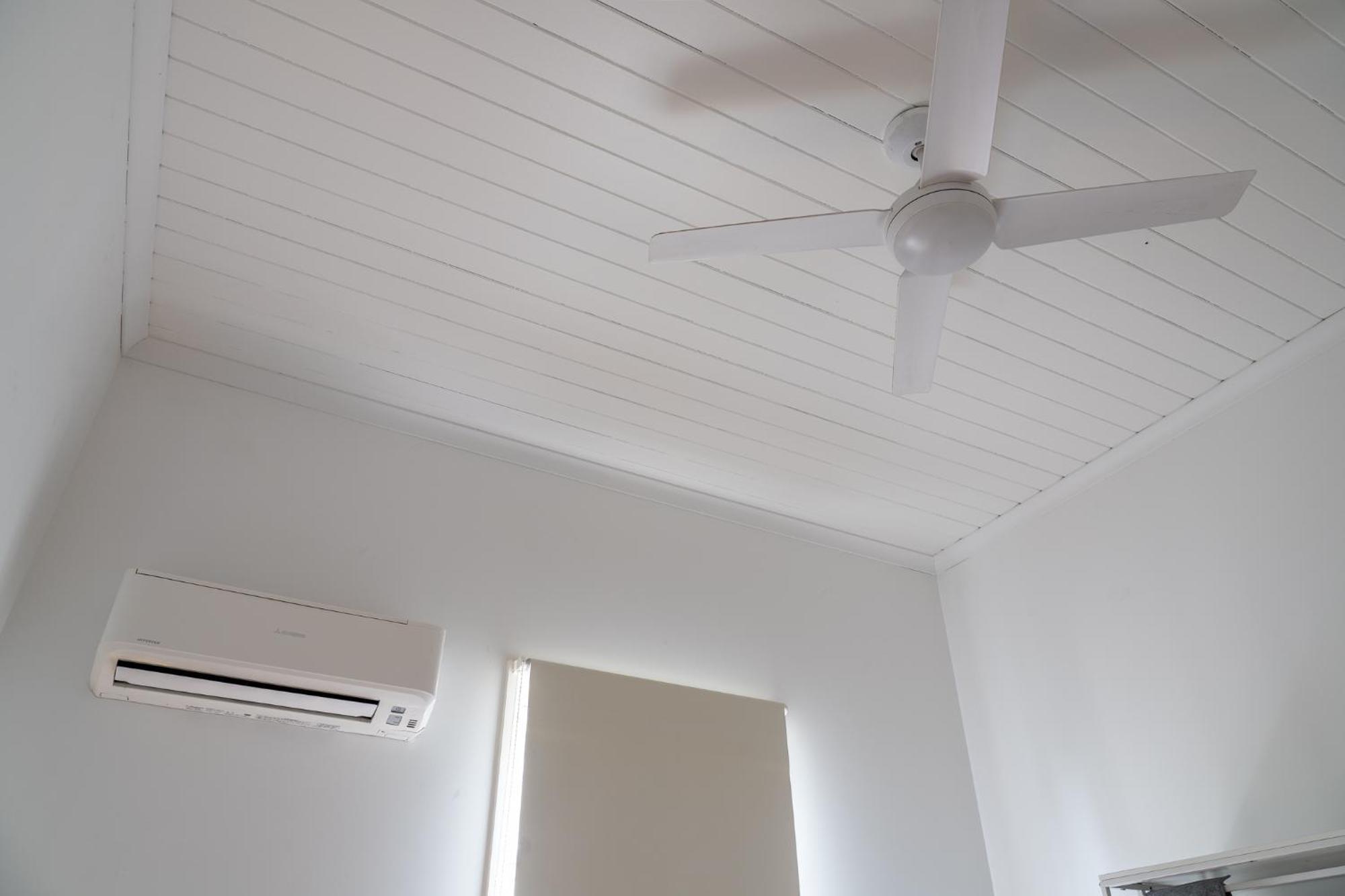 Hot Tub, Ice Bath, Gym, Sauna, Pool Table Coorparoo Haven Brisbane