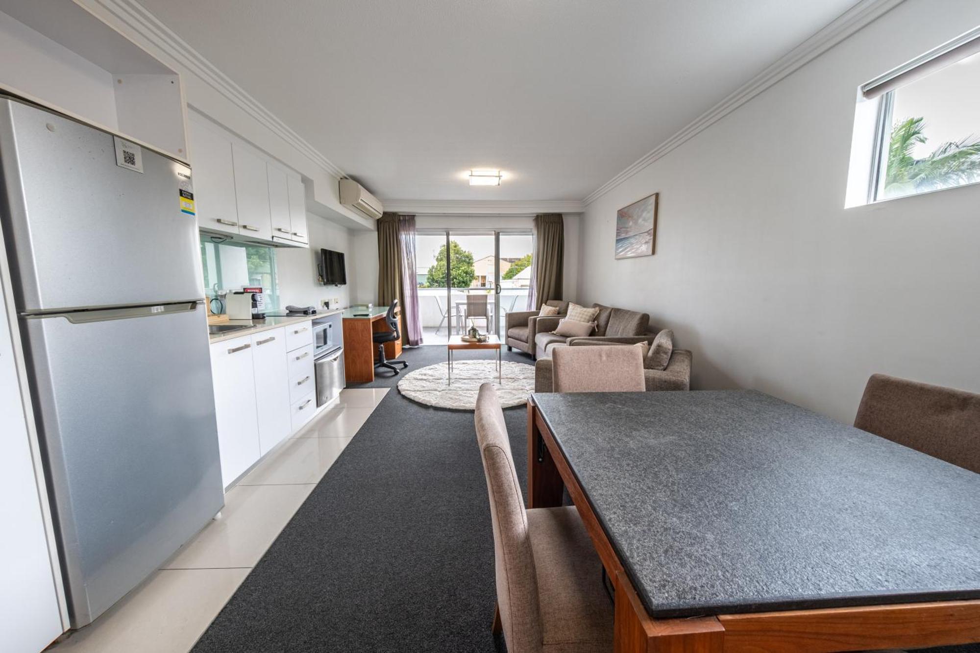 C Woolloongabba Apartment