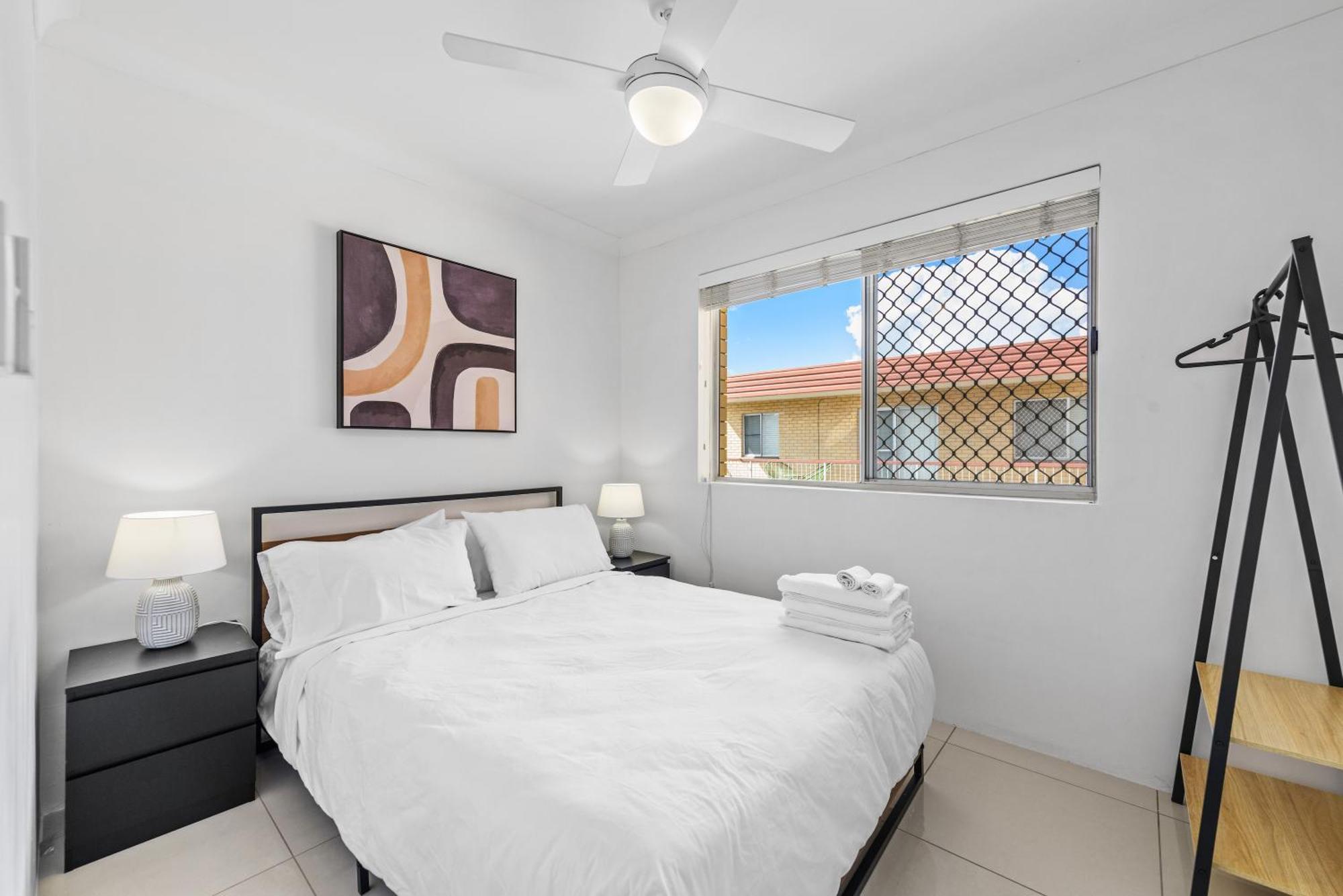 Apartment Stylish 3brm With Views,free Parking & Wifi *