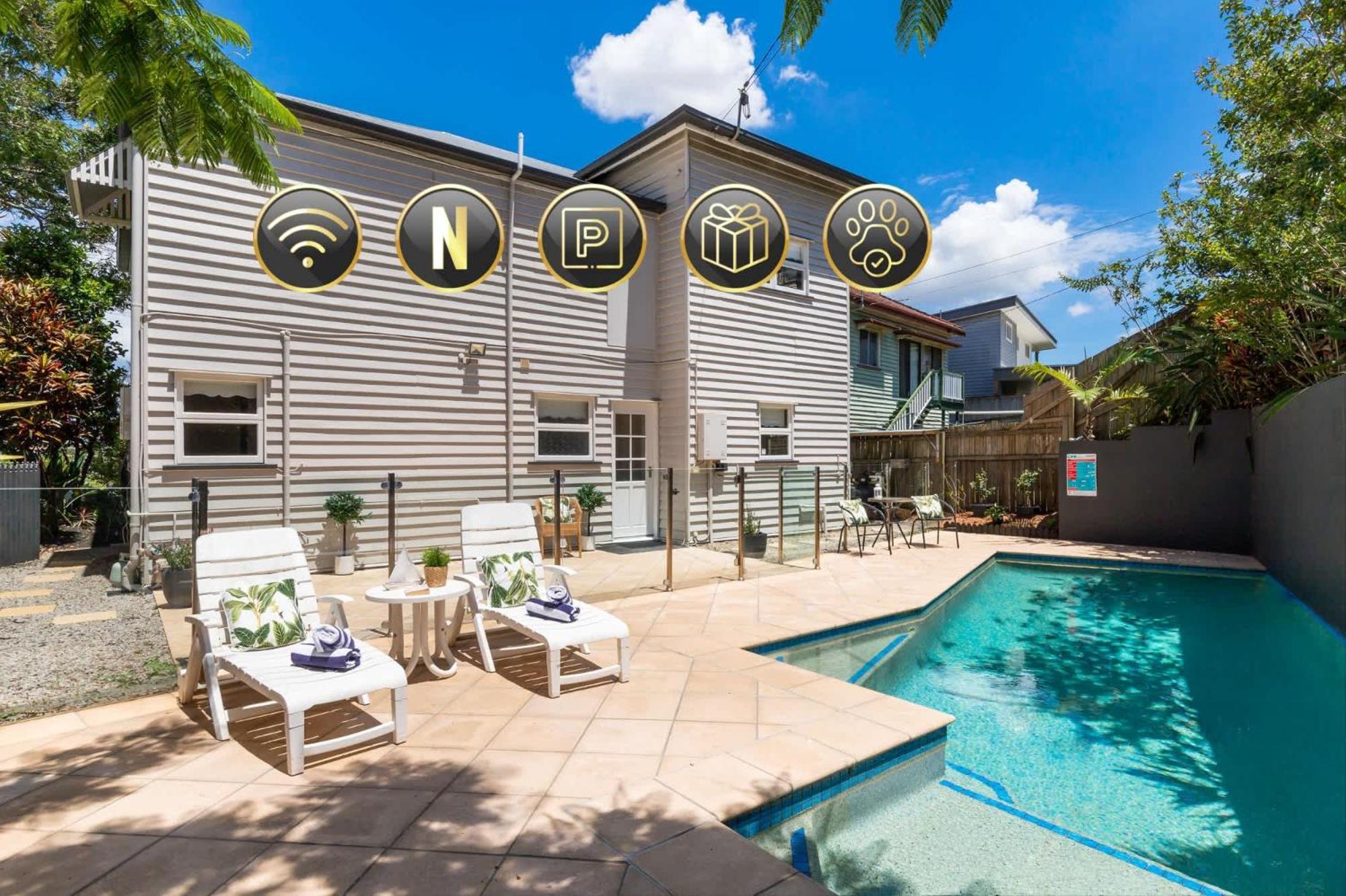 Pet-friendly Haven: Fast Wi-fi & Netflix Holiday home Brisbane