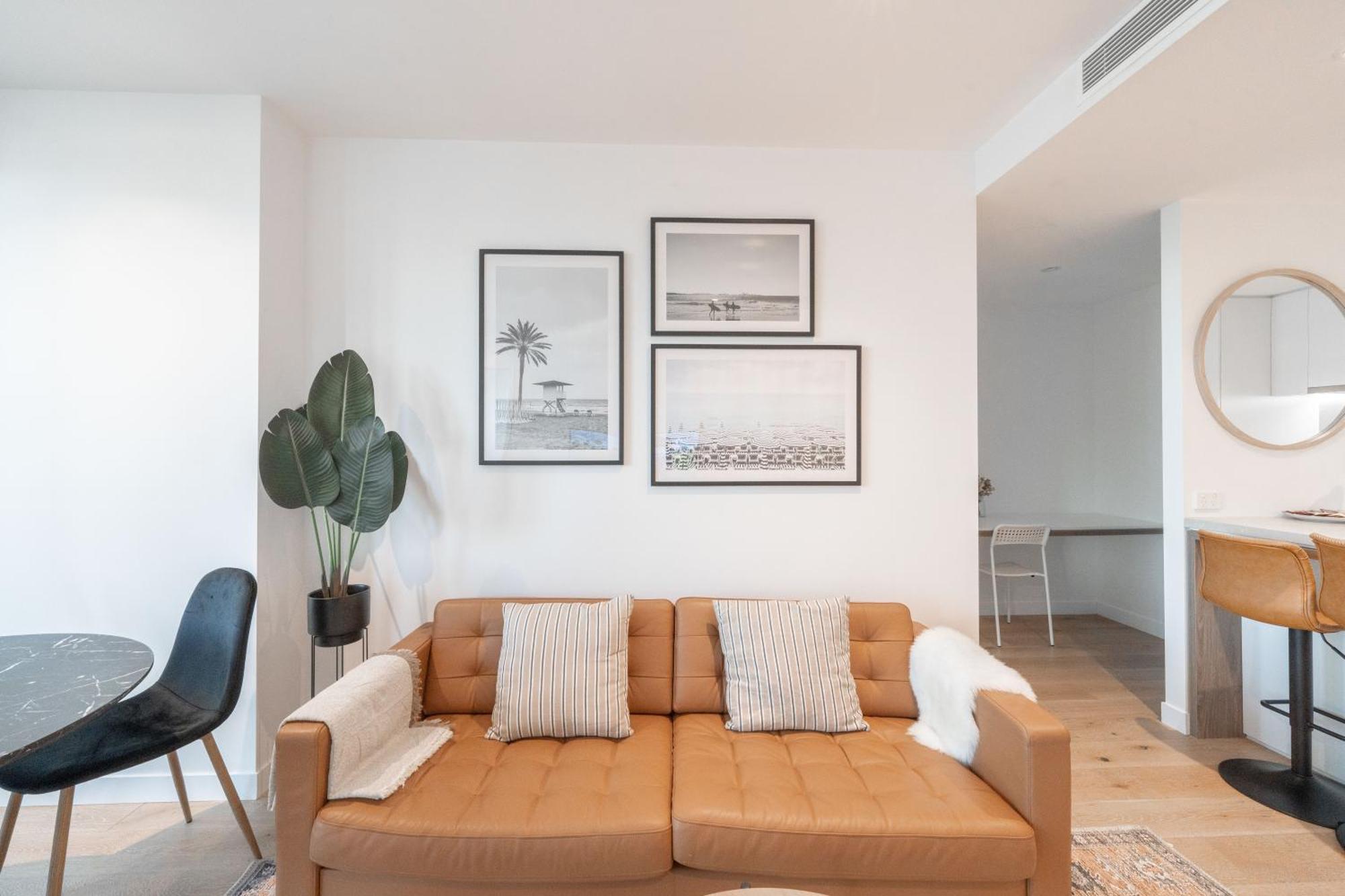 Apartment Modern Valley Pad With Rooftop Pool, Study & Parking *