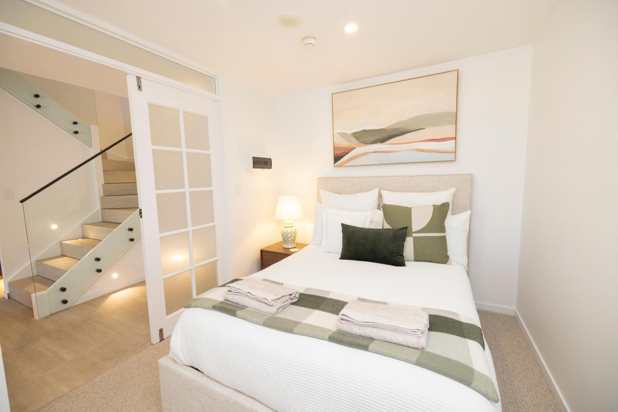 Penthouse - Luxury 2 Storey -3 Bedroom Sky Home! Brisbane