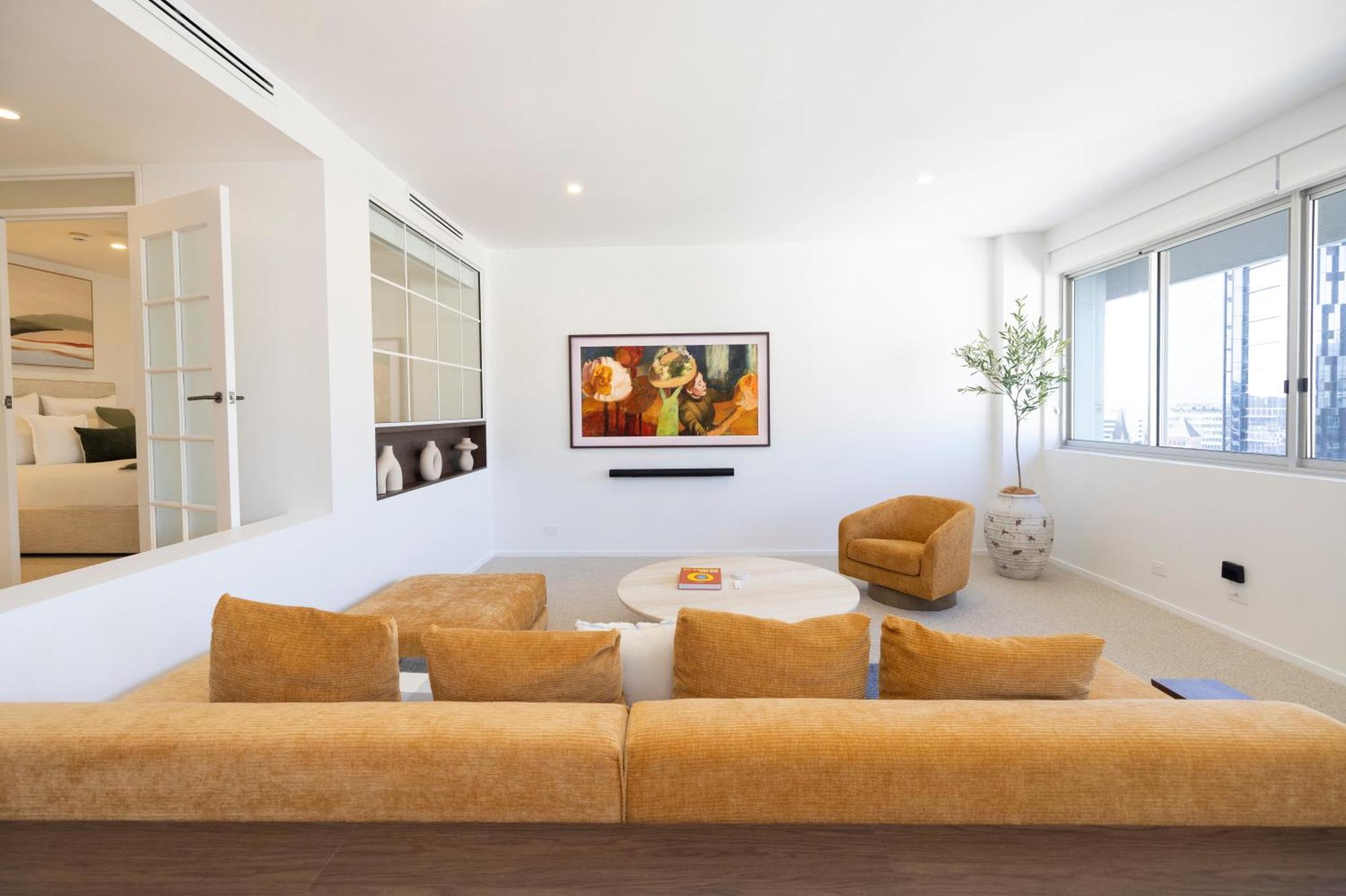 Penthouse - Luxury 2 Storey -3 Bedroom Sky Home! *