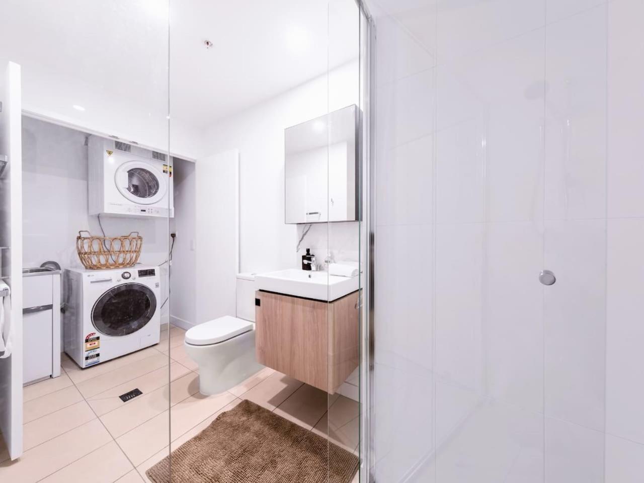 Spacious 2bed Nook With River View Apartment Brisbane