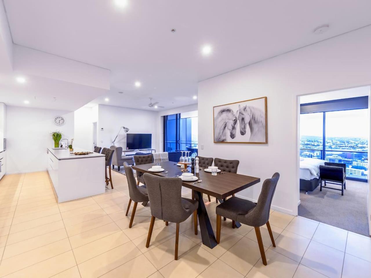 Spacious 2bed Nook With River View Apartment Brisbane