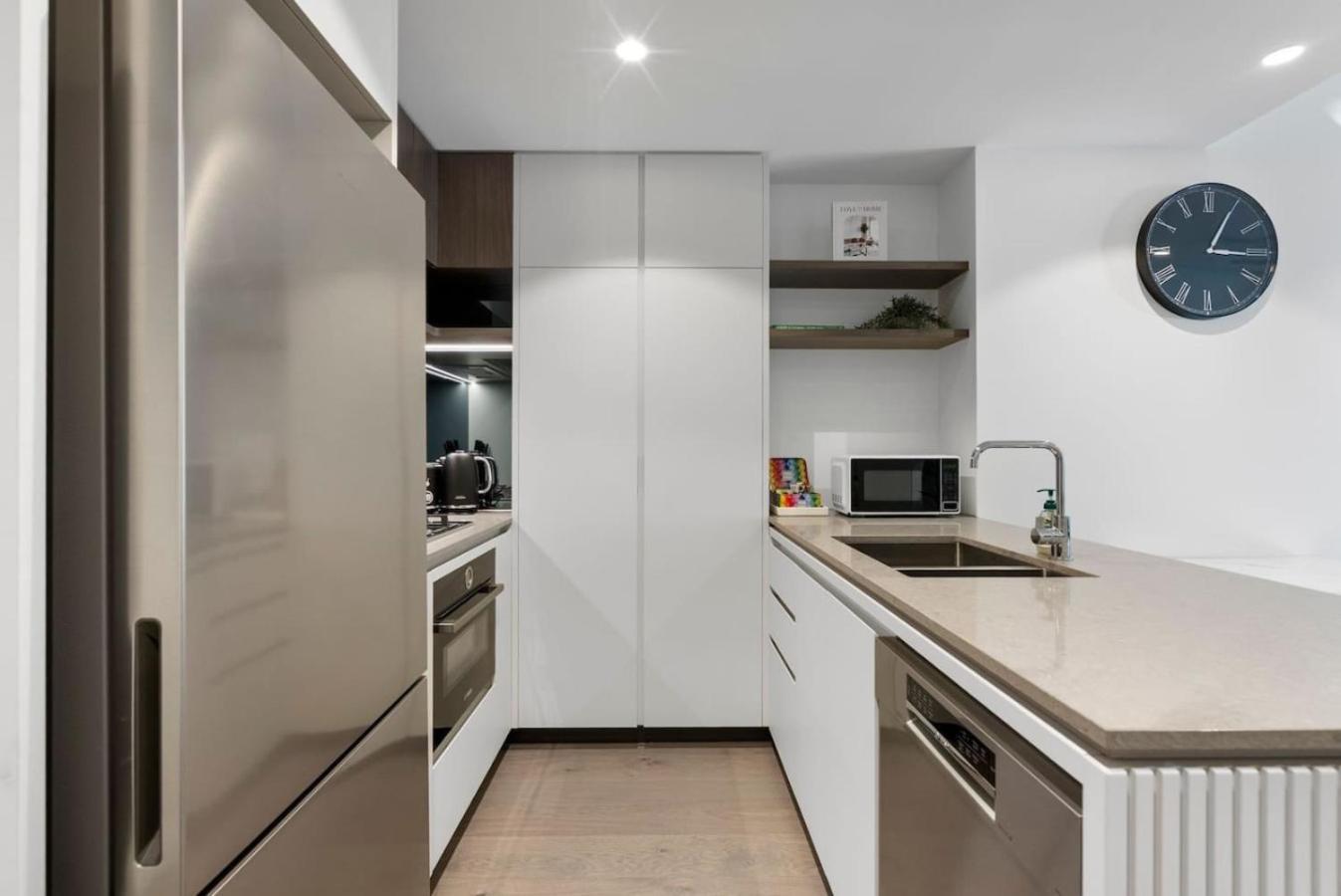 Stylish With Pool, Sauna & Gym * Brisbane