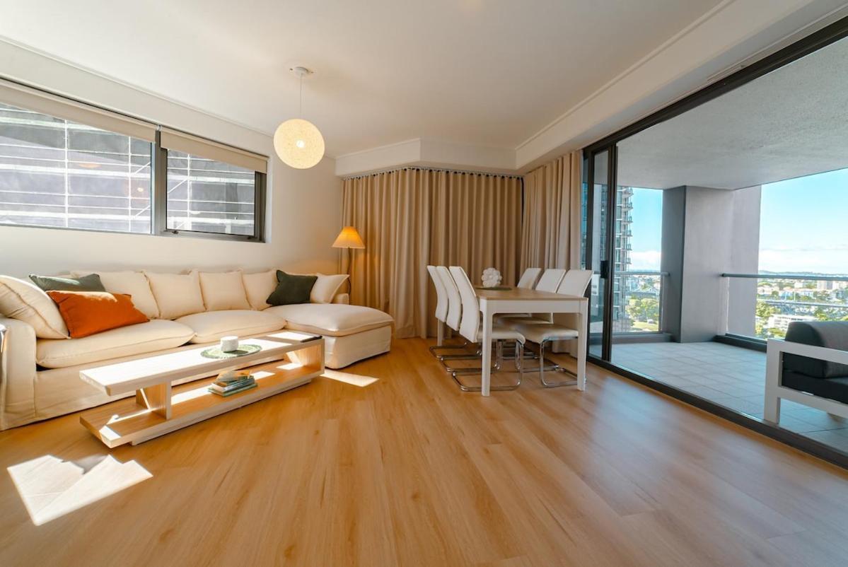 Apartment Lux 18th Floor 2br 2bath, River View, Pool, Spa, Sauna, Gym, Wifi,