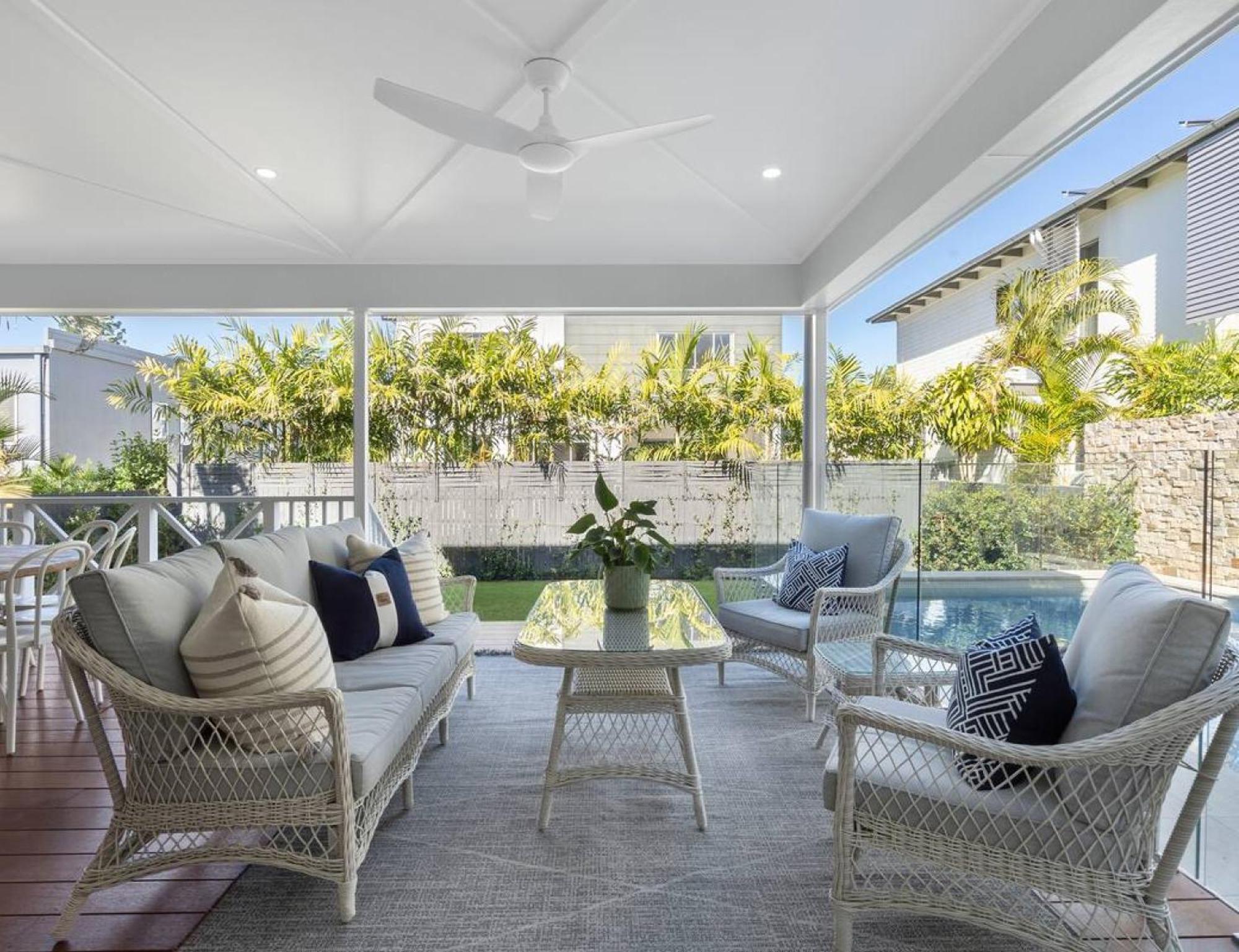 Villa Visually Beautiful And Features The Finest Inclusions *