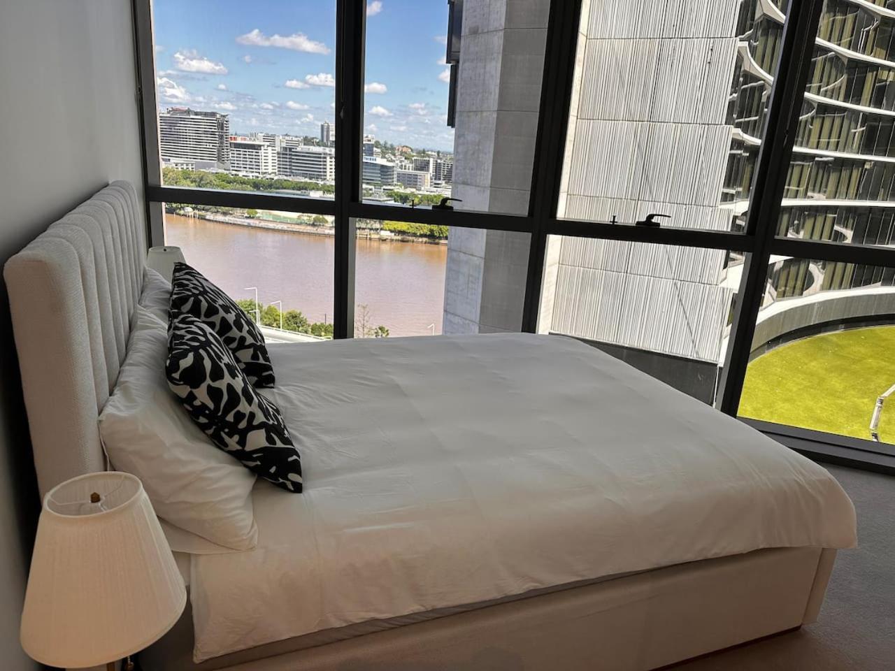 Queens Wharf Two Bedrooms Apartment Brisbane
