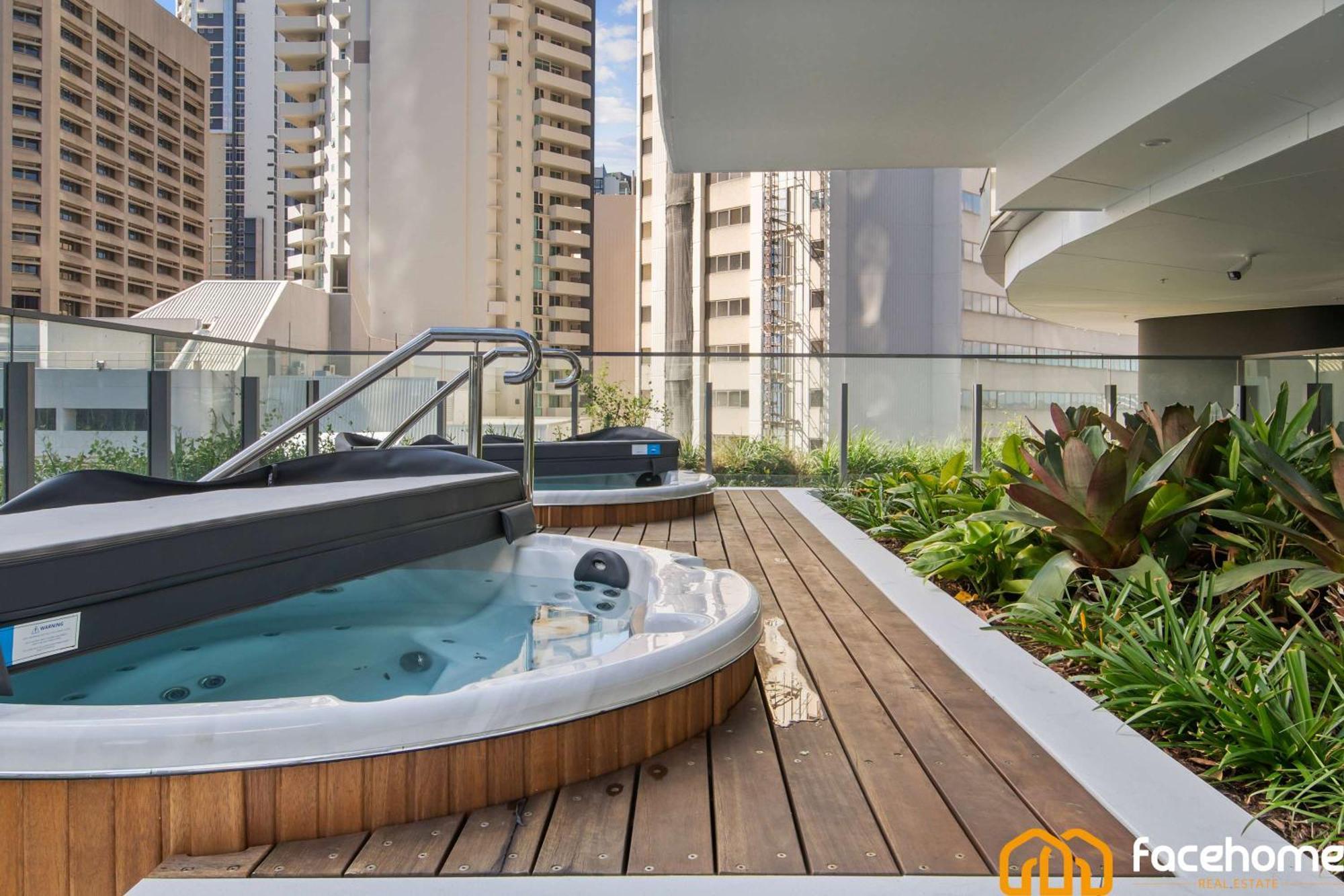 Luxury Retreat Qwr River & Views Apartamento