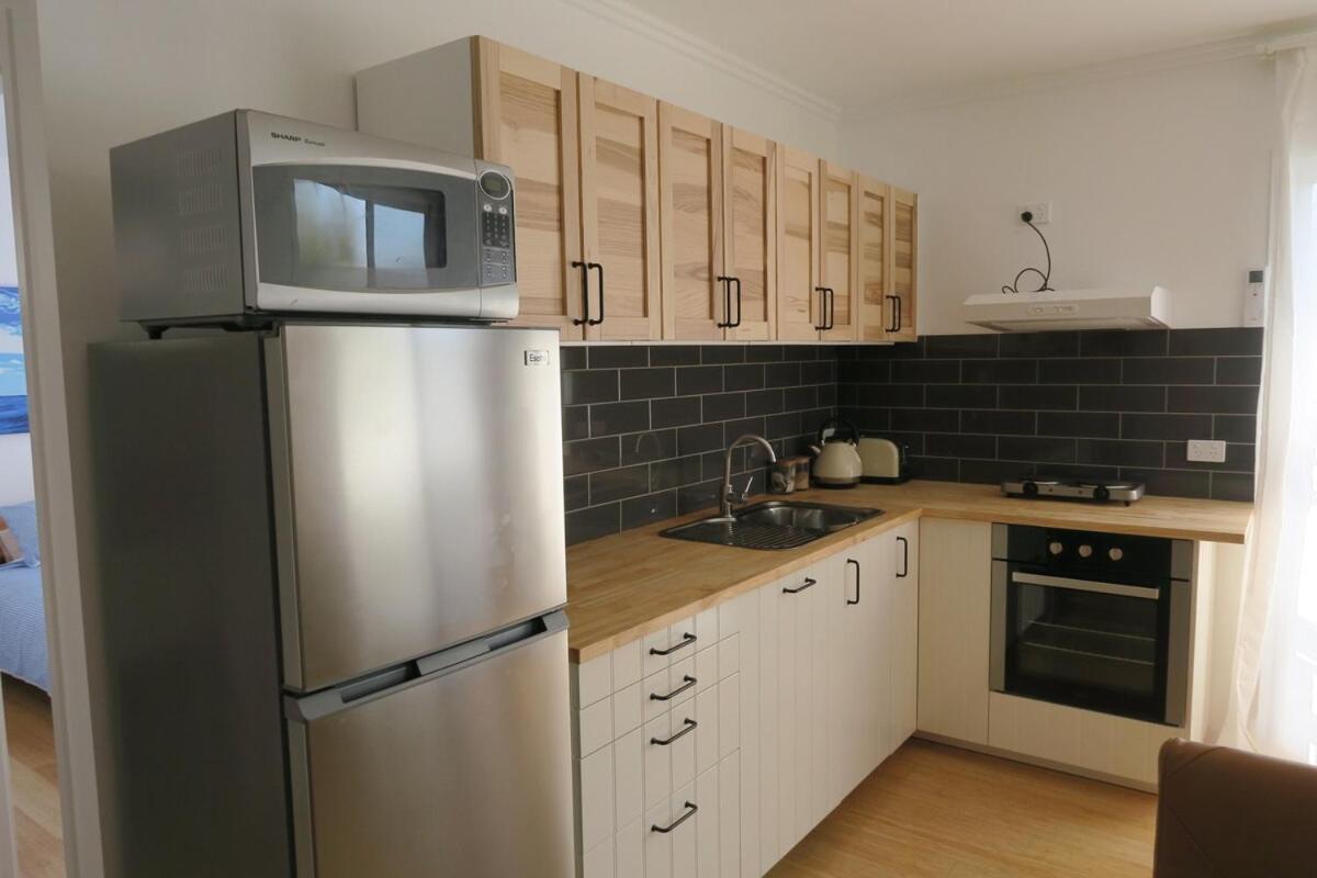 Apartment Wrong *