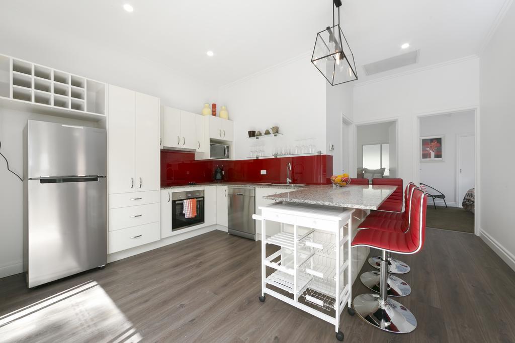 Milton Mews & Brisbane