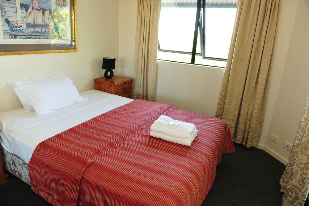 Milton Aparthotel