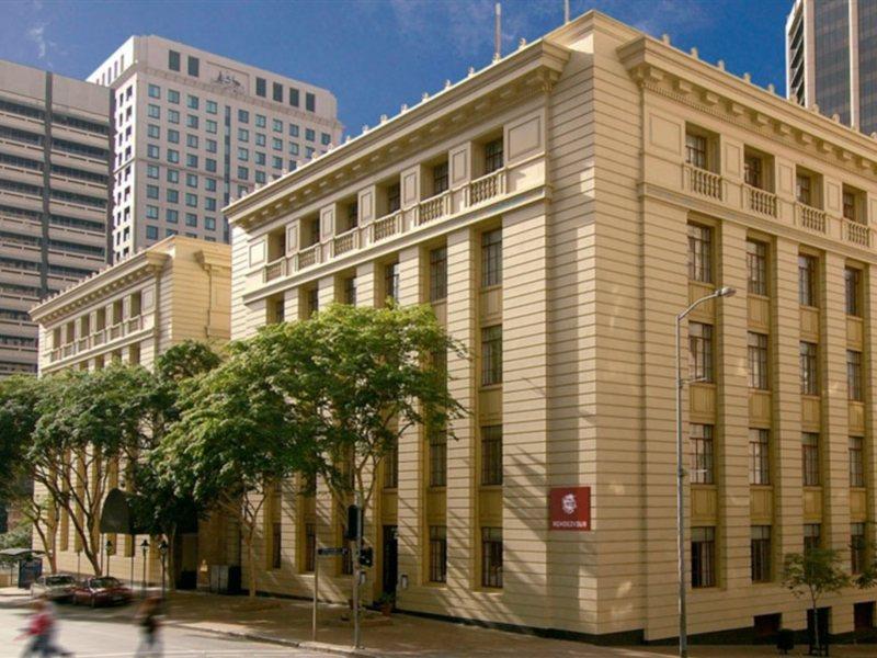 Adina Anzac Square Aparthotel 4*