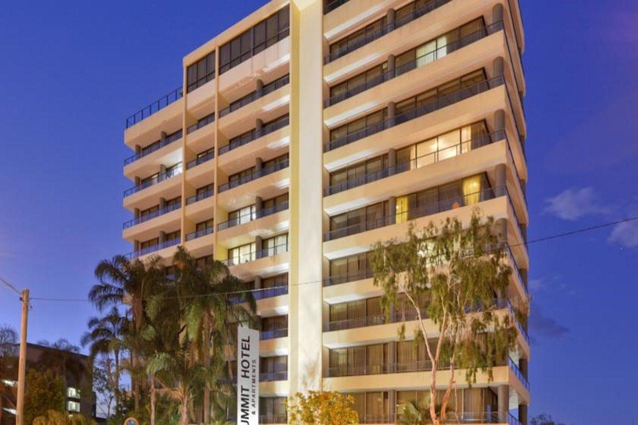 Summit Aparthotel 4*