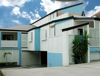 Milton 4*
